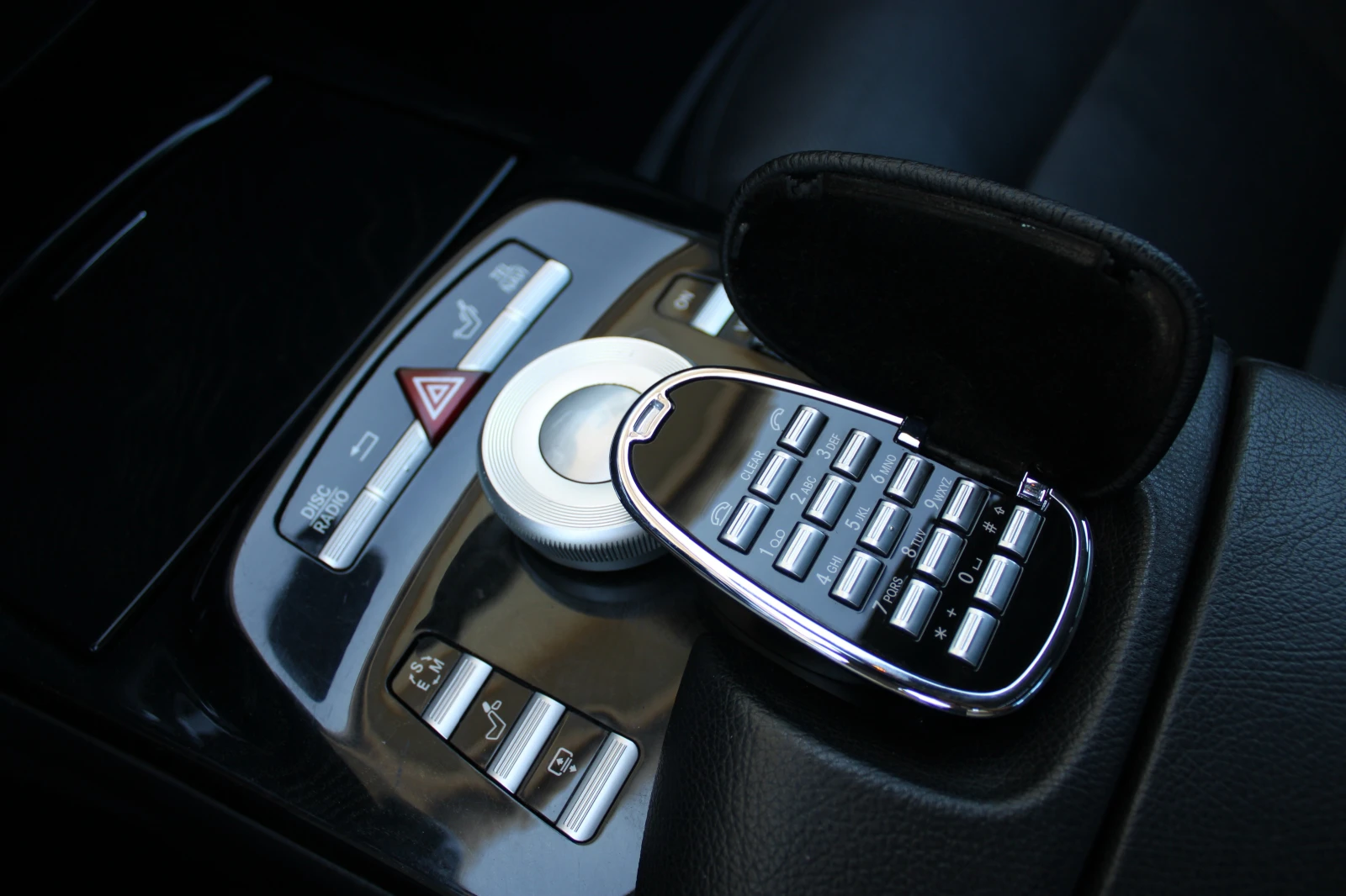 Mercedes-Benz S 350 CDI/BLUETEC/4-MATIC/AMG/DISTRONIC/KEYLESS/KAMERA, снимка 15 - Автомобили и джипове - 55525942
