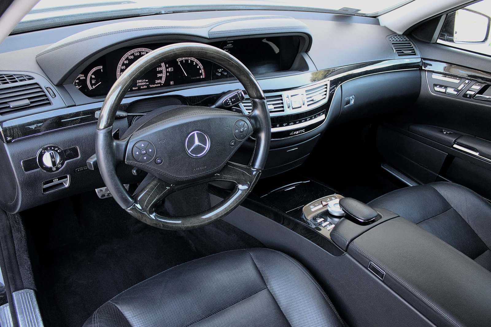 Mercedes-Benz S 350 CDI/BLUETEC/4-MATIC/AMG/DISTRONIC/KEYLESS/KAMERA, снимка 11 - Автомобили и джипове - 55525942