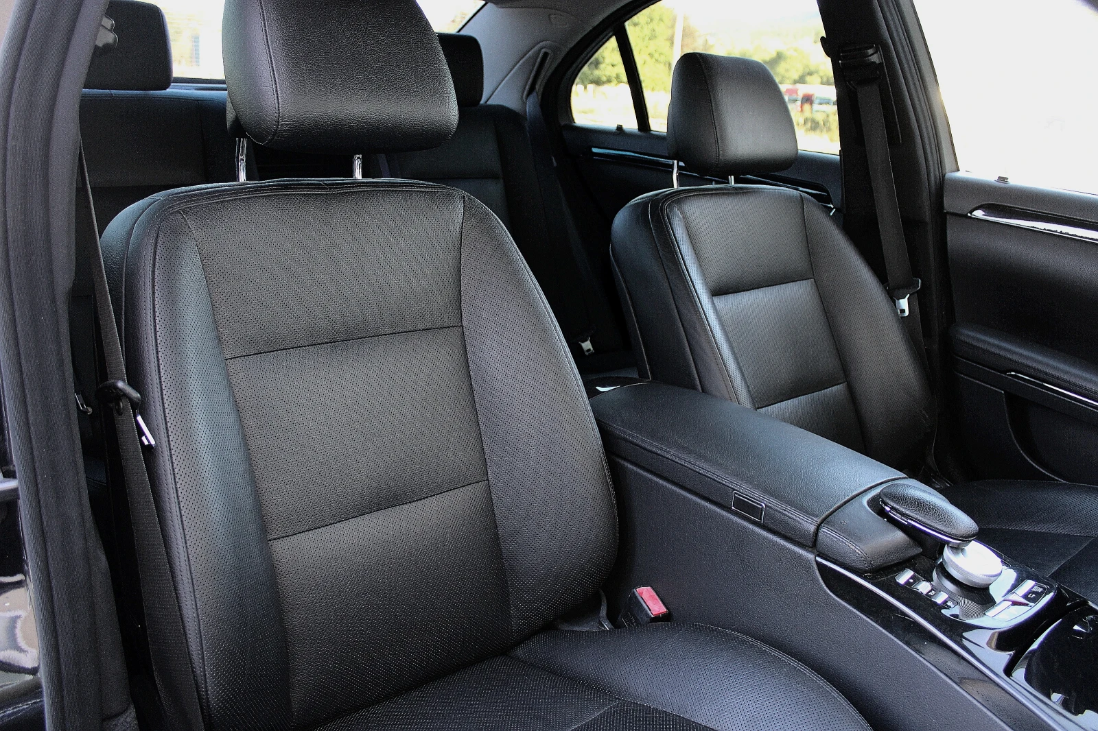 Mercedes-Benz S 350 CDI/BLUETEC/4-MATIC/AMG/DISTRONIC/KEYLESS/KAMERA, снимка 9 - Автомобили и джипове - 55525942