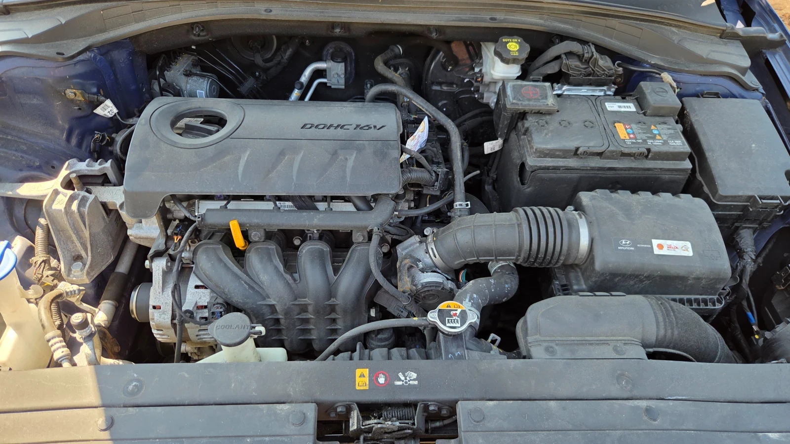 Hyundai I30 1.4 комби, снимка 7 - Автомобили и джипове - 55550748