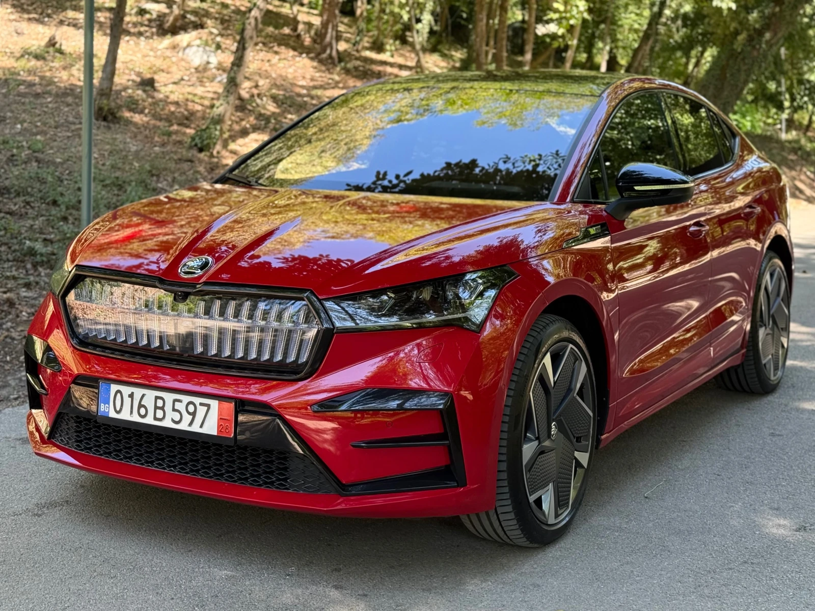 Skoda Enyaq VRS* COUPE* 4X4* PANO* CAM* DIST* ТЕГЛИЧ* MATRIX* 
