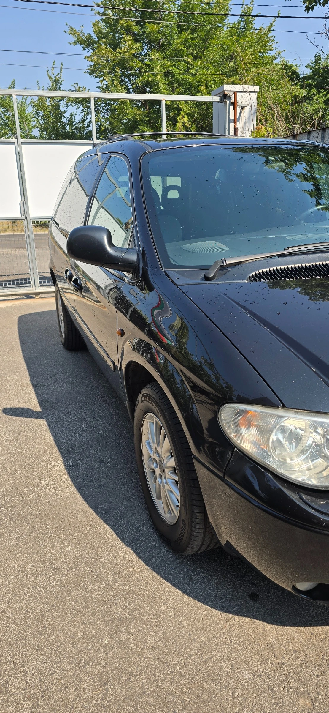 Chrysler Voyager 2.8CRD, снимка 3 - Автомобили и джипове - 55768314