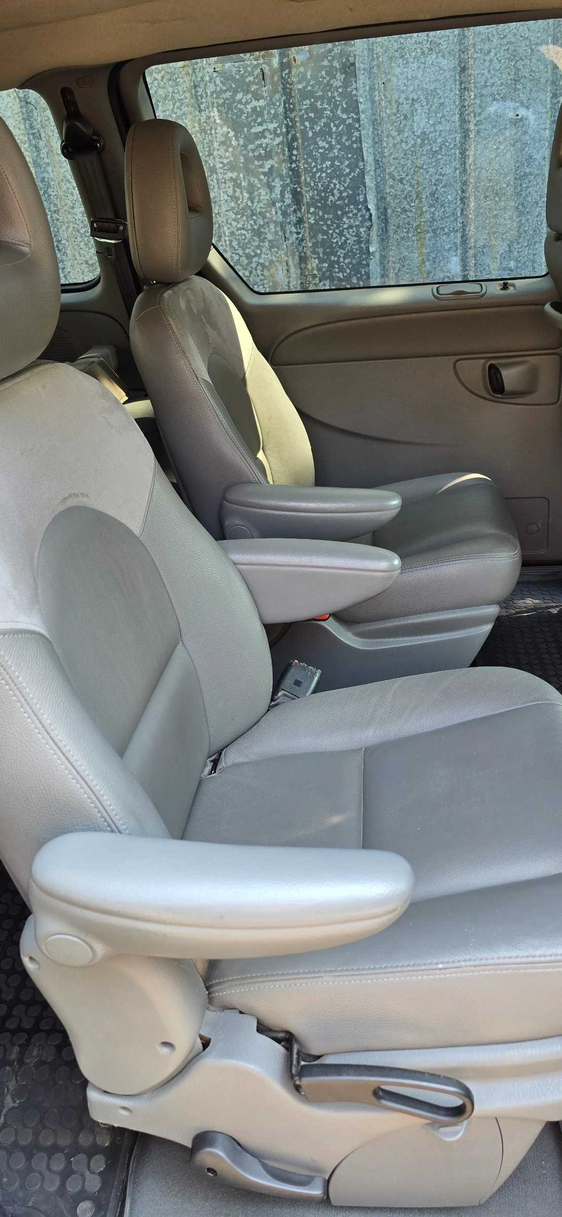 Chrysler Voyager 2.8CRD, снимка 7 - Автомобили и джипове - 55768314