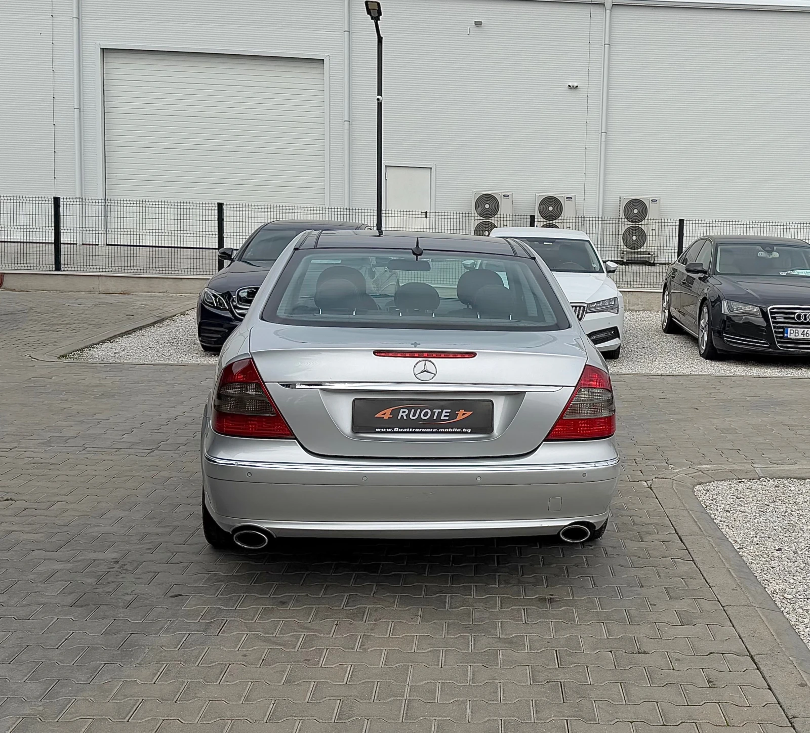 Mercedes-Benz E 320 CDi Avantgarde | Панорама| * ТОП* , снимка 5 - Автомобили и джипове - 56426770