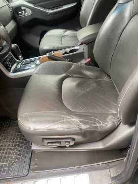 Nissan Pathfinder 3000 CDTI 4x4, снимка 12