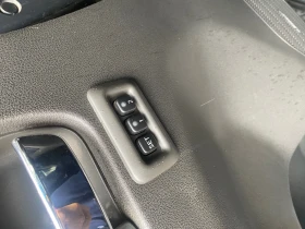 Nissan Pathfinder 3000 CDTI 4x4, снимка 16