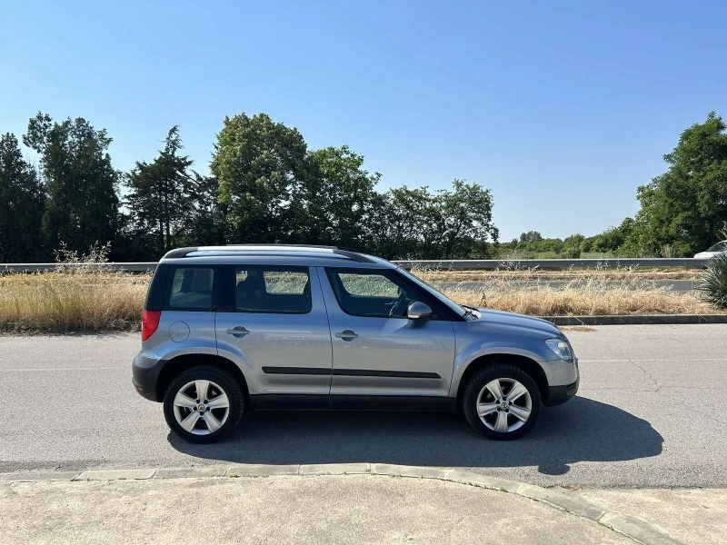 Skoda Yeti 1.8Turbo 4x4, снимка 4 - Автомобили и джипове - 45933356