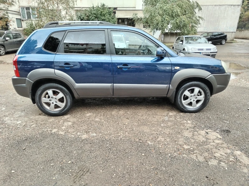 Hyundai Tucson CRDI, снимка 3 - Автомобили и джипове - 47601543