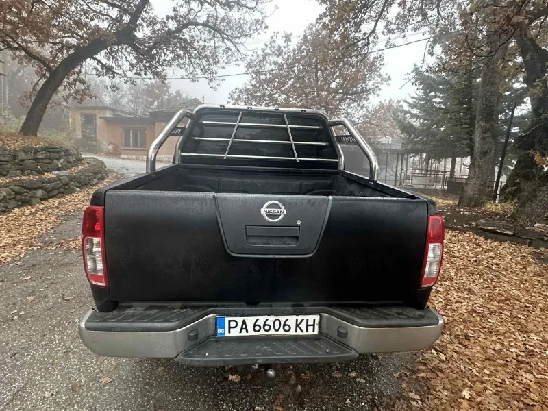 Nissan Navara 2.5 diesel, снимка 11 - Автомобили и джипове - 48167023