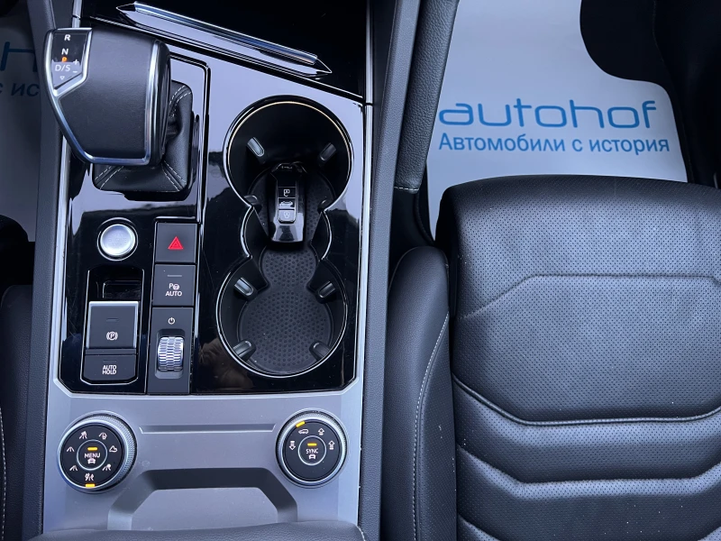 VW Touareg R-Line/3.0TDI/286K.C./8АТ/Matrix/Head-up, снимка 15 - Автомобили и джипове - 52937213