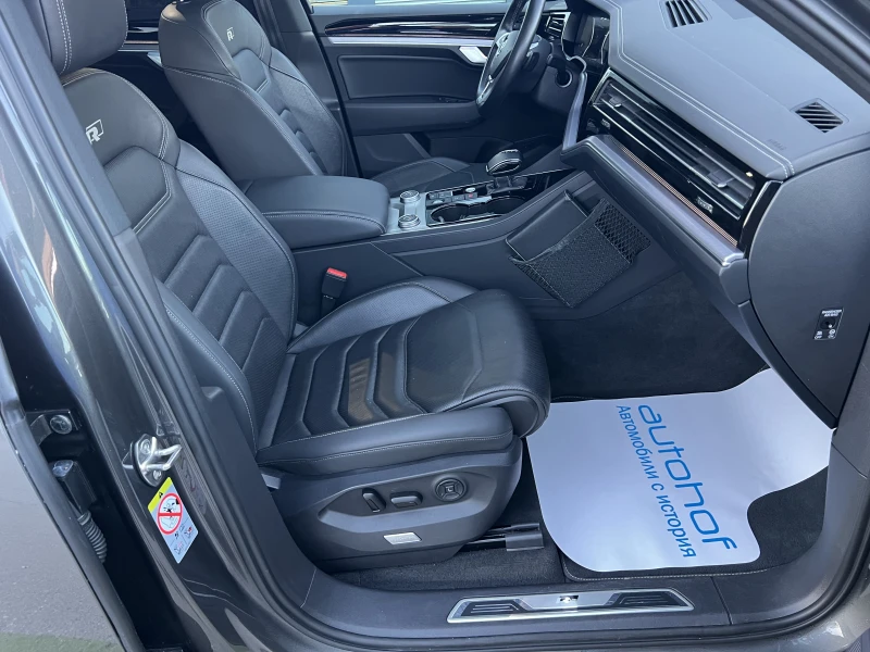 VW Touareg R-Line/3.0TDI/286K.C./8АТ/Matrix/Head-up, снимка 9 - Автомобили и джипове - 52937213