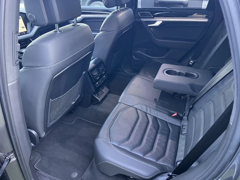 VW Touareg R-Line/3.0TDI/286K.C./8АТ/Matrix/Head-up, снимка 10 - Автомобили и джипове - 52937213