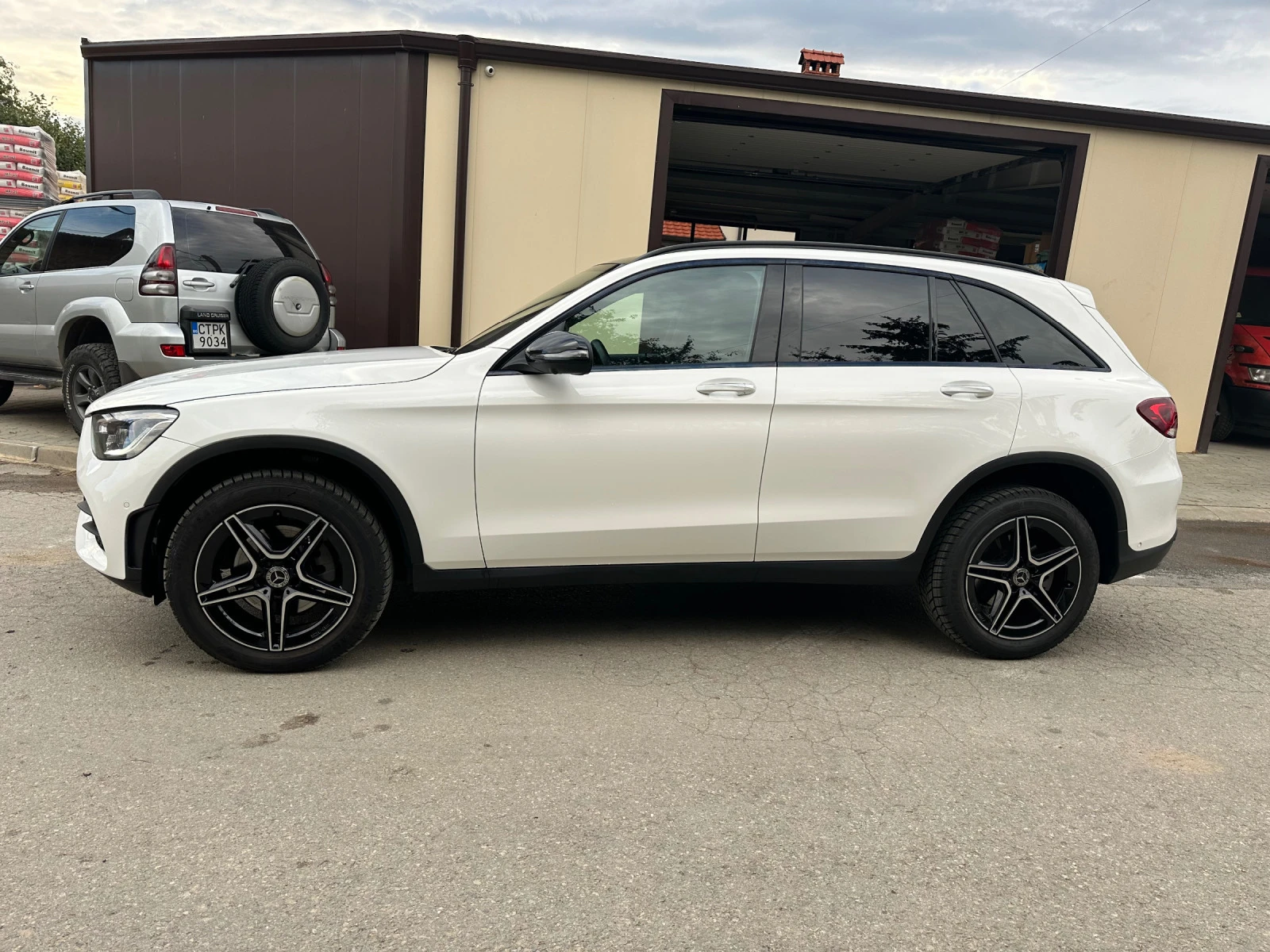 Mercedes-Benz GLC 300 AMG - изображение 5