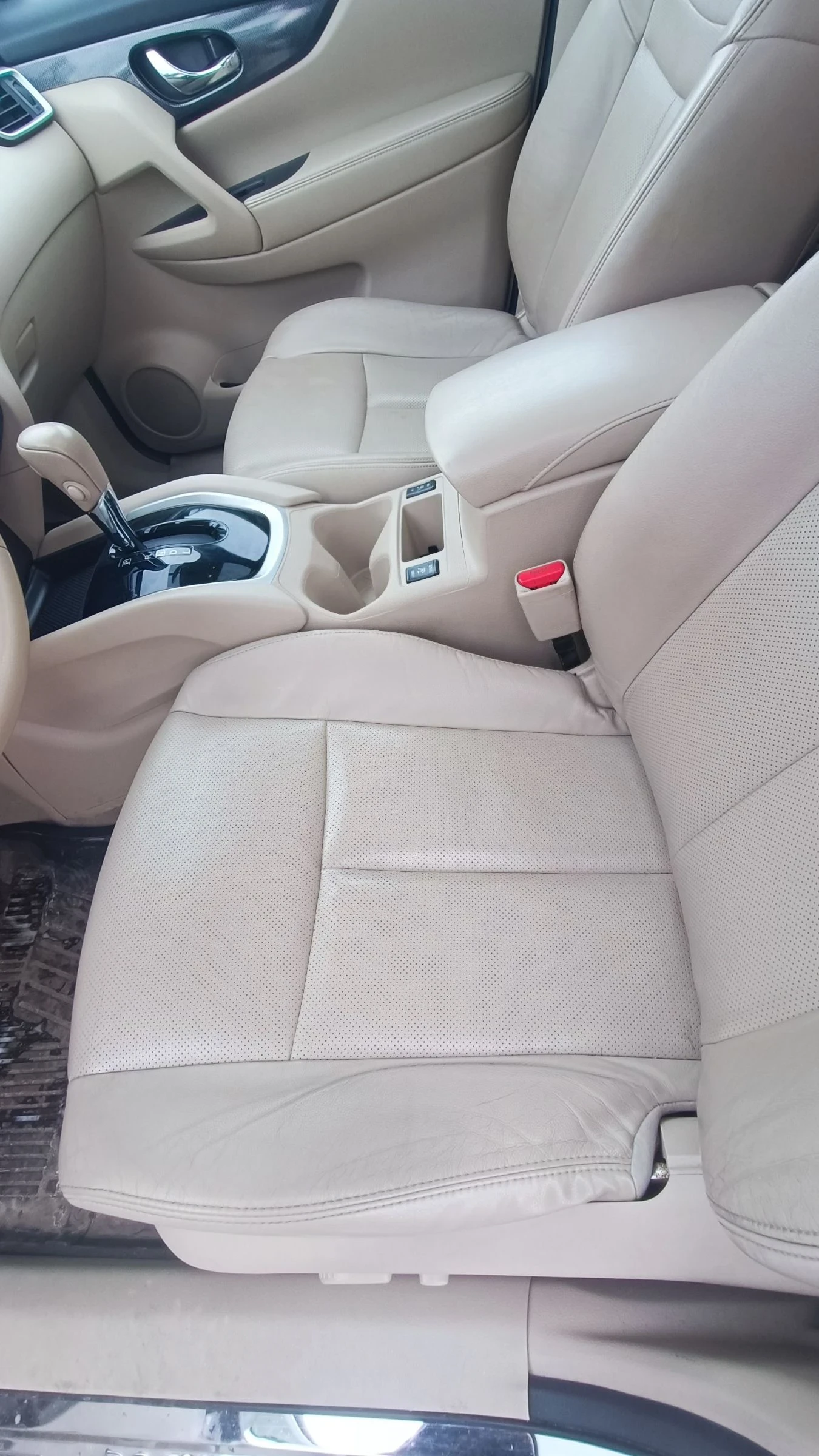 Nissan Rogue 2.5 SL, снимка 8 - Автомобили и джипове - 54227154