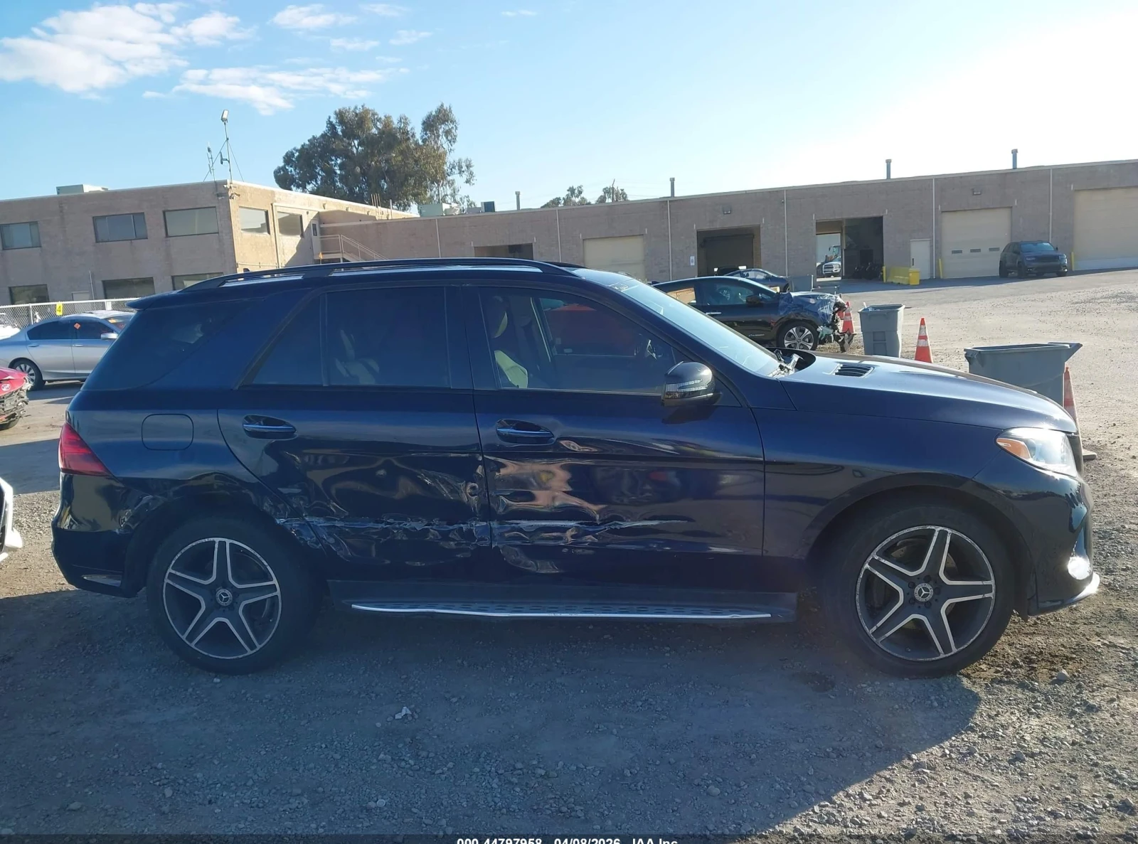 Mercedes-Benz GLE 350, снимка 13 - Автомобили и джипове - 54529431