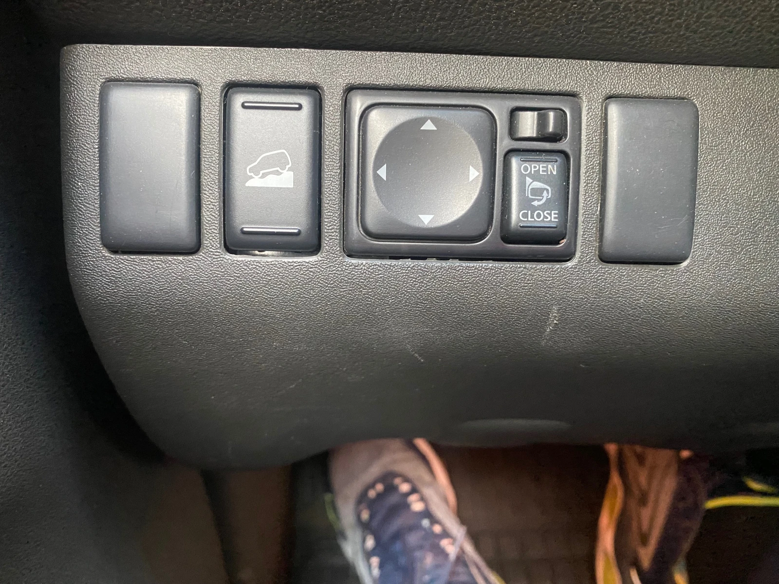 Nissan Pathfinder 3000 CDTI 4x4, снимка 17 - Автомобили и джипове - 56081969