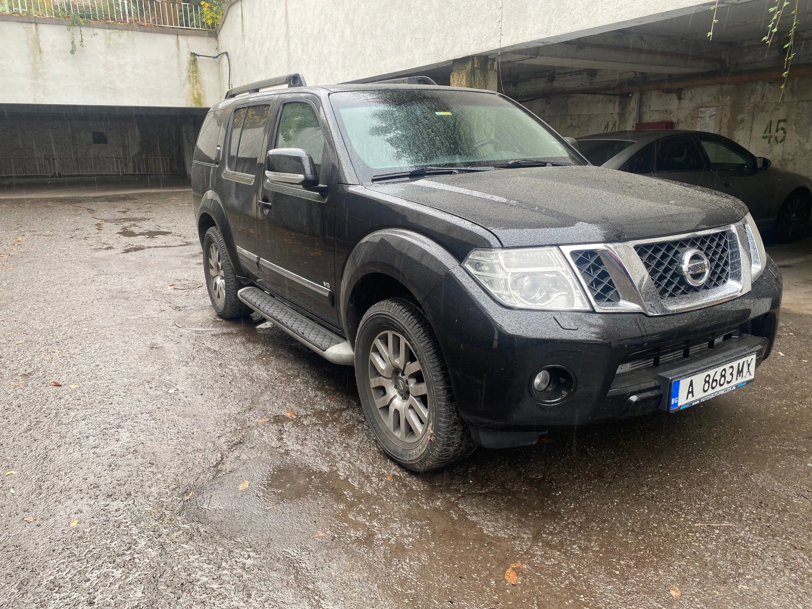 Nissan Pathfinder 3000 CDTI 4x4, снимка 2 - Автомобили и джипове - 56081969