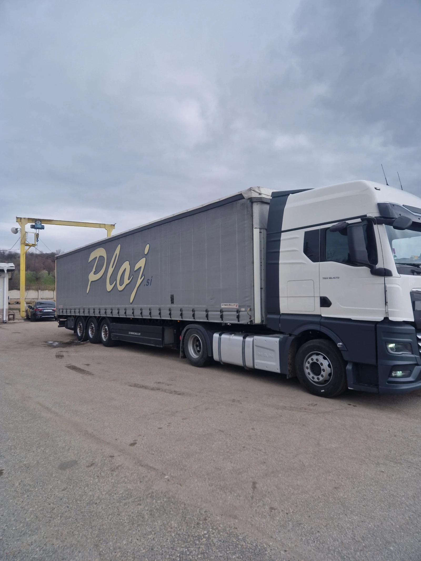 Полуремарке Schwarzmuller Ultralight Олекотено , снимка 6 - Ремаркета - 53892763