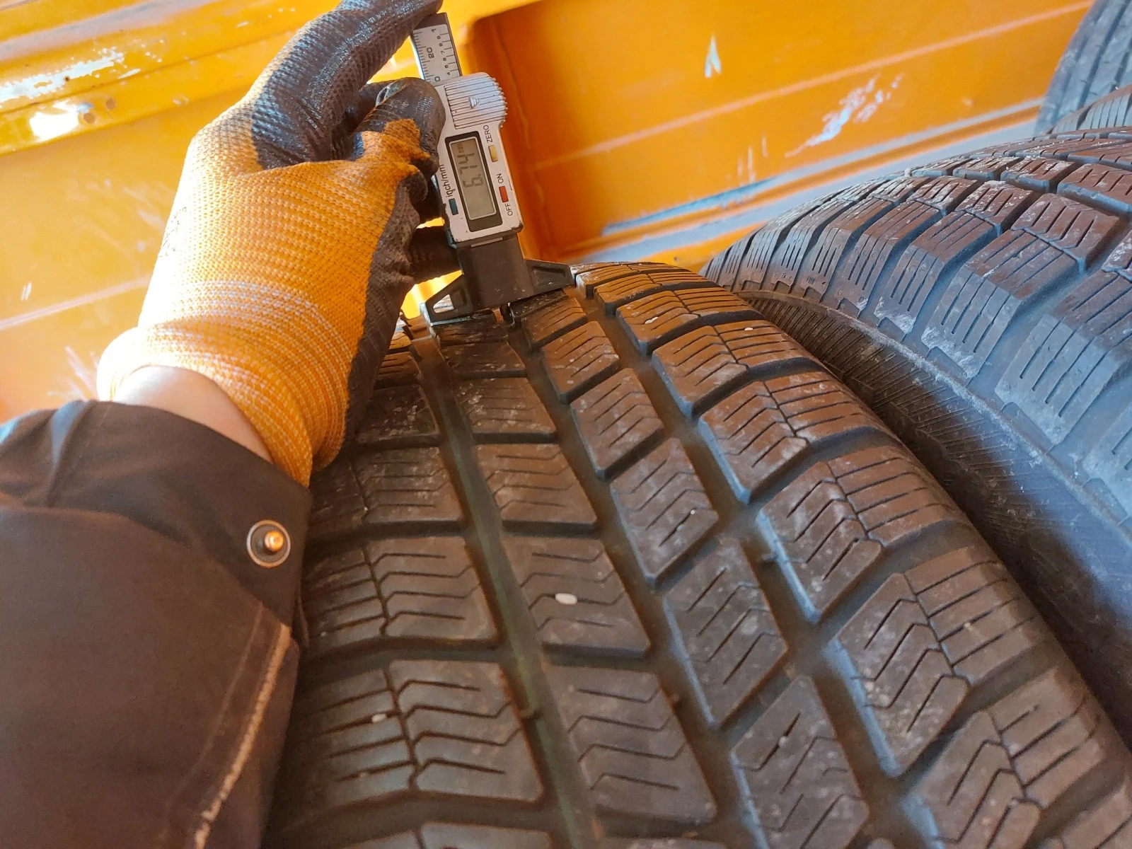 ���� 215/65R16 | Mobile.bg � ����������� 4