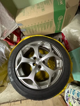 Гуми с джанти Kumho 205/50R16, снимка 1 - Гуми и джанти - 48260616