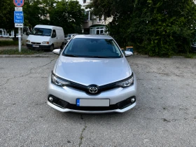 Toyota Auris, снимка 1