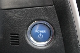 Обява за продажба на Toyota Auris 1.8, Hubrid , Топ автомобил ~17 900 лв. - изображение 10
