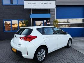 Обява за продажба на Toyota Auris 1.8, Hubrid , Топ автомобил ~17 900 лв. - изображение 2