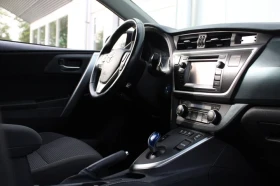 Обява за продажба на Toyota Auris 1.8, Hubrid , Топ автомобил ~17 900 лв. - изображение 6