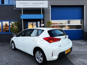 Обява за продажба на Toyota Auris 1.8, Hubrid , Топ автомобил ~17 900 лв. - изображение 4