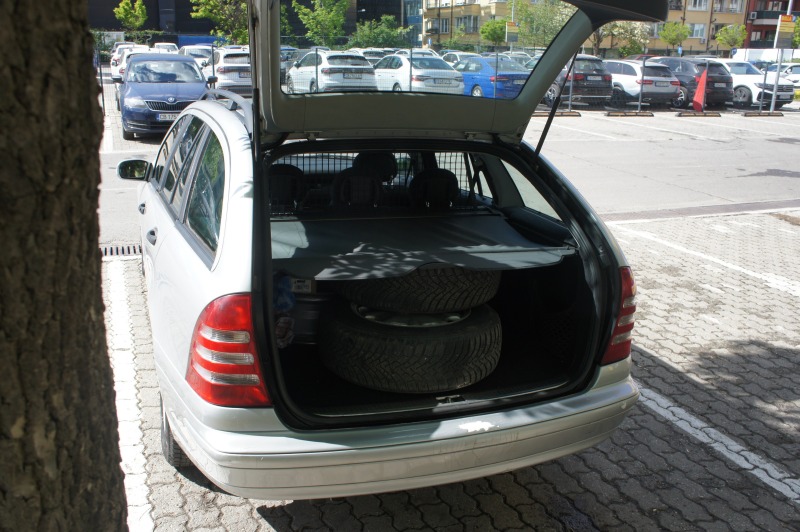 Mercedes-Benz C 200 W203, снимка 10 - Автомобили и джипове - 45456041