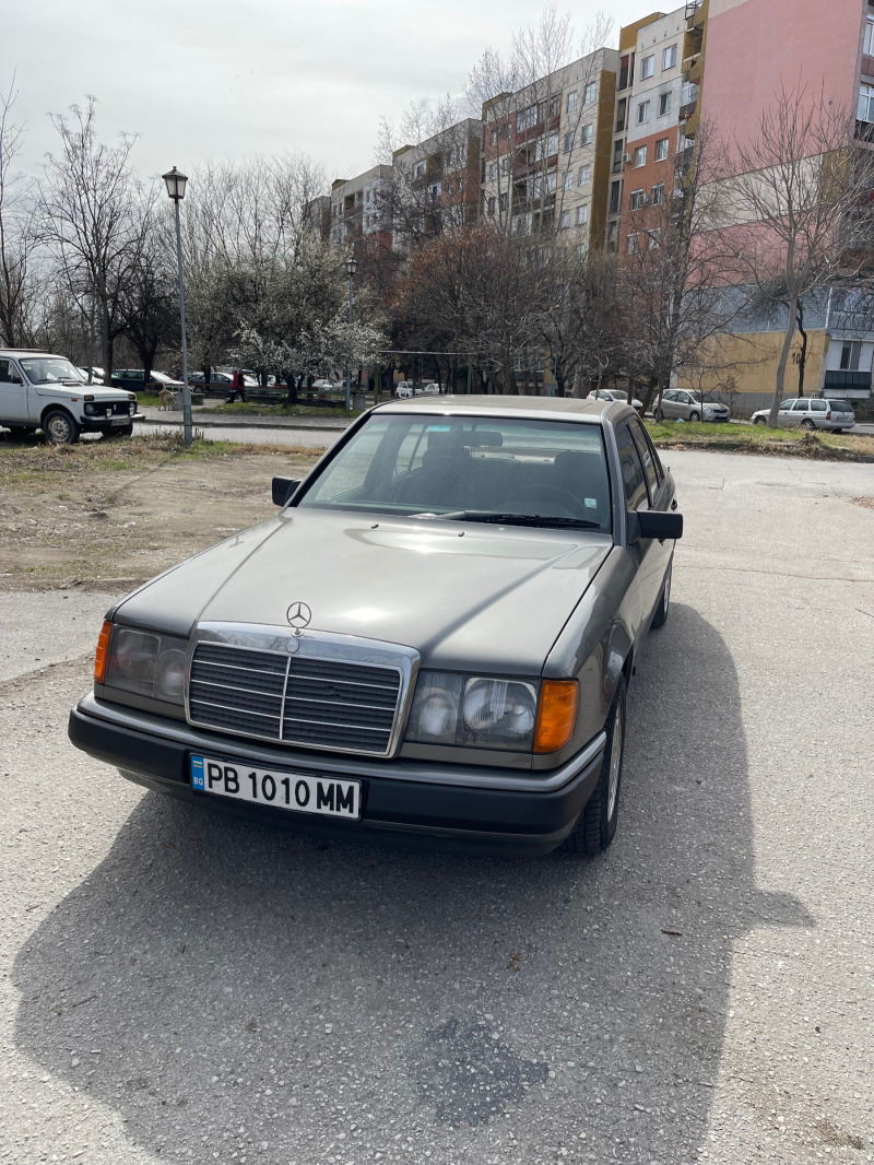 Mercedes-Benz 124 230, снимка 1 - Автомобили и джипове - 45966427