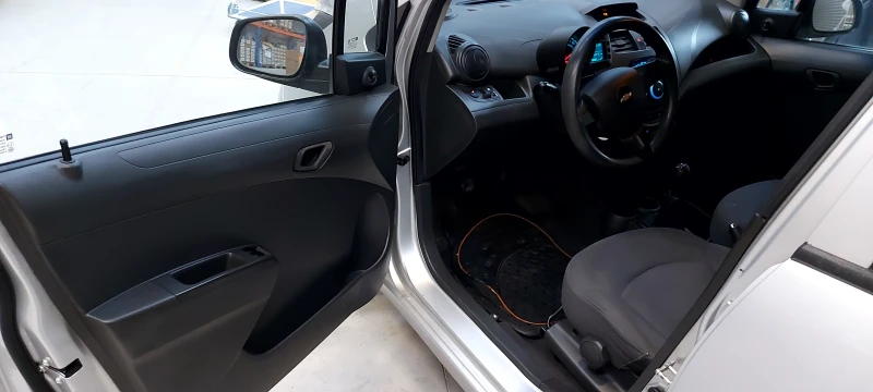 Chevrolet Spark 1.0, снимка 7 - Автомобили и джипове - 48611902