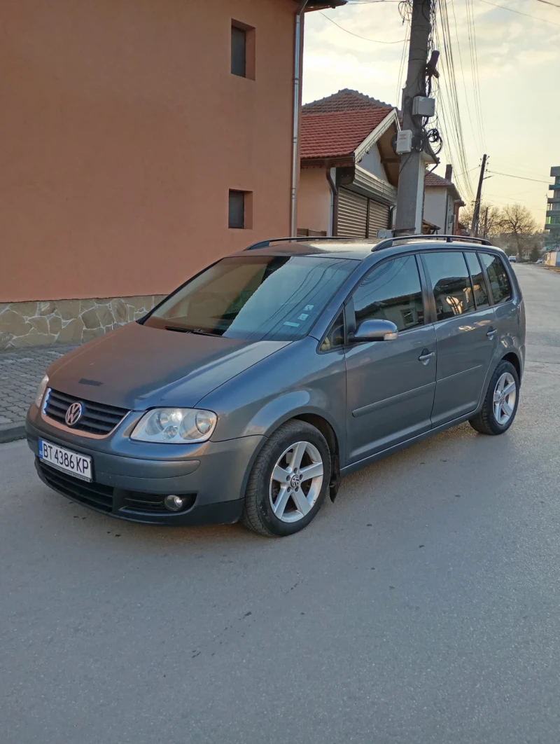 VW Touran, снимка 2 - Автомобили и джипове - 49042656