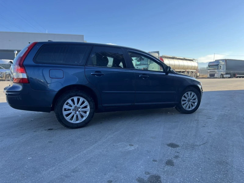 Volvo V50 2.0 hdi, снимка 6 - Автомобили и джипове - 49382835