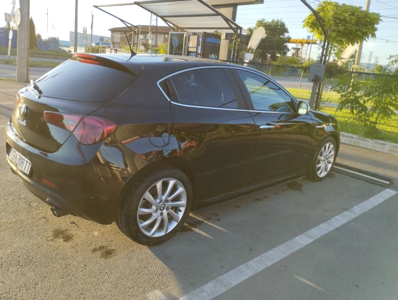 Alfa Romeo Giulietta 2.0JTDm2, снимка 8 - Автомобили и джипове - 52514370