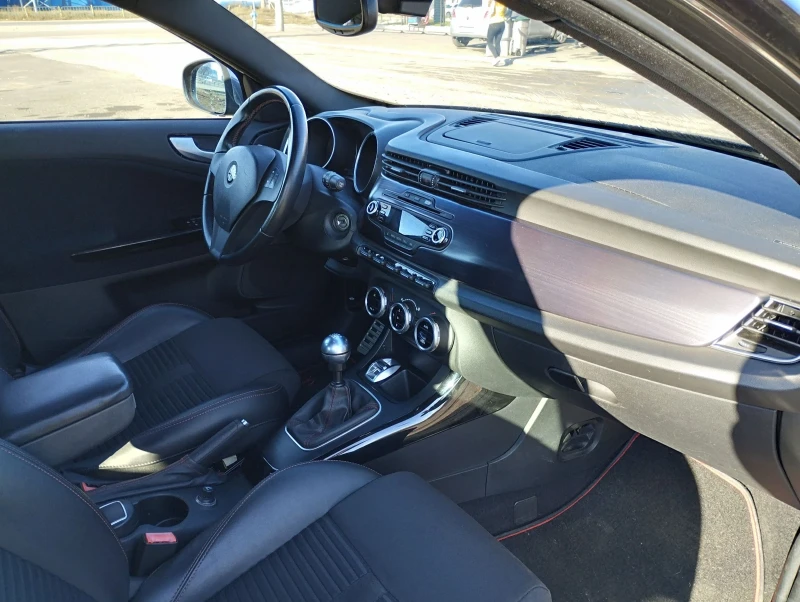 Alfa Romeo Giulietta 2.0JTDm2, снимка 12 - Автомобили и джипове - 52514370