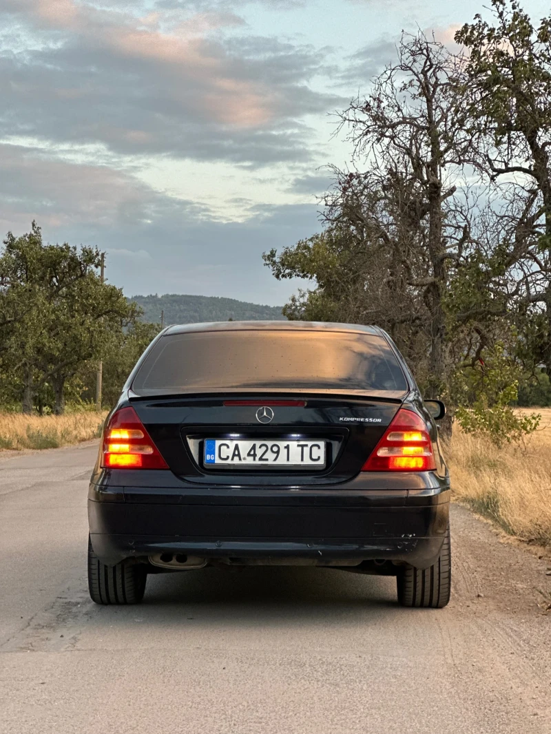 Mercedes-Benz C 200 Kompressor lpg подгрев, снимка 3 - Автомобили и джипове - 52427540