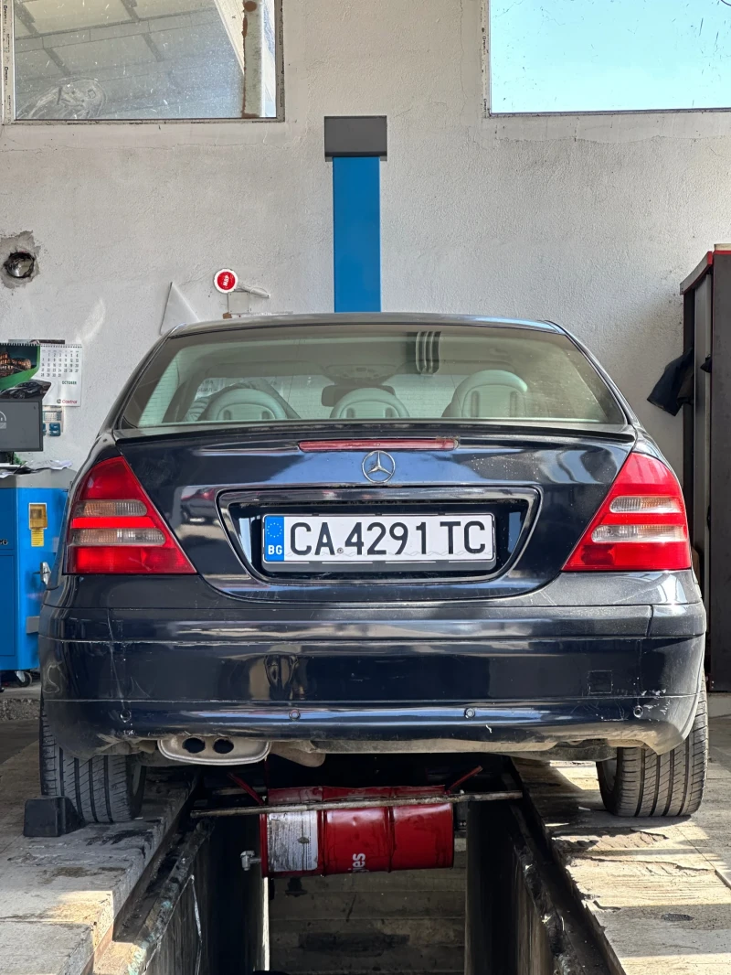 Mercedes-Benz C 200 Kompressor lpg подгрев, снимка 5 - Автомобили и джипове - 52427540
