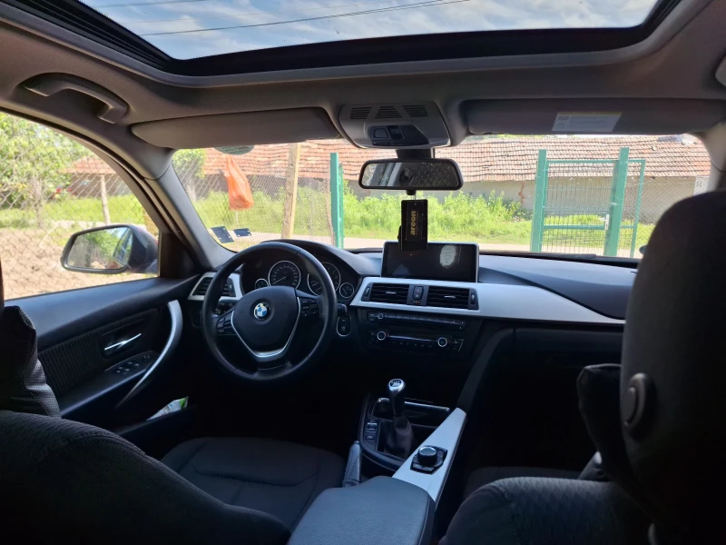 BMW 320, снимка 11 - Автомобили и джипове - 52470527