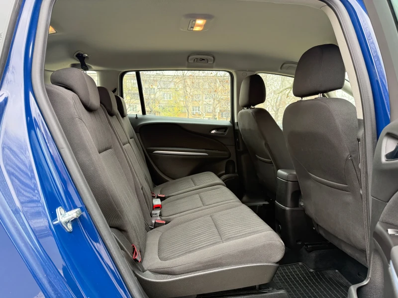 Opel Zafira АВТОПИЛОТ* ПОДГРЕВ* 6скорости* ПАРКТРОНИК* ТОП, снимка 11 - Автомобили и джипове - 52649954