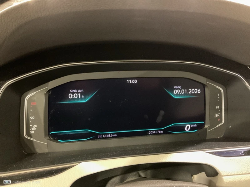 VW Passat, снимка 7 - Автомобили и джипове - 53102735