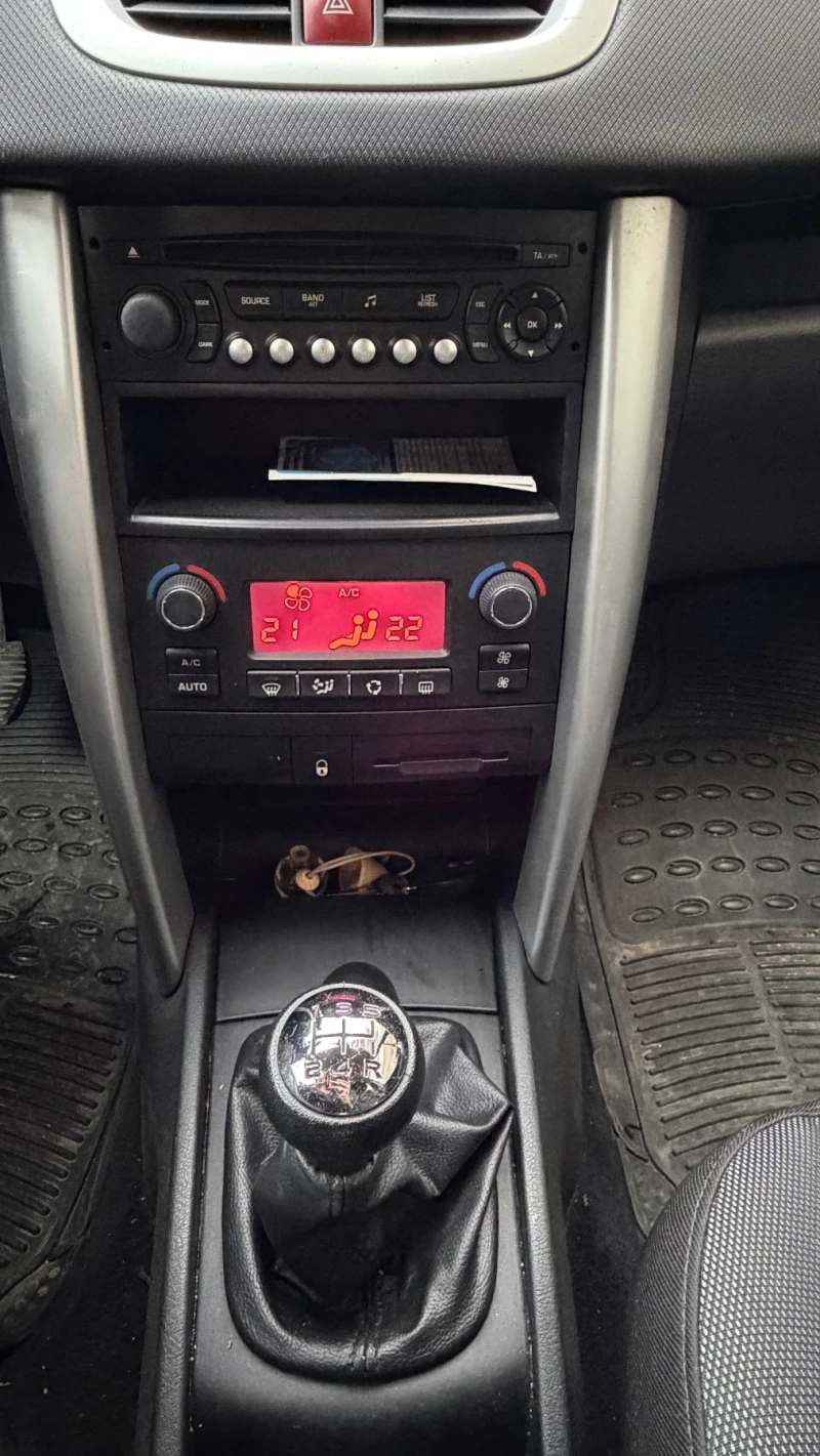 Peugeot 207, снимка 11 - Автомобили и джипове - 53394600