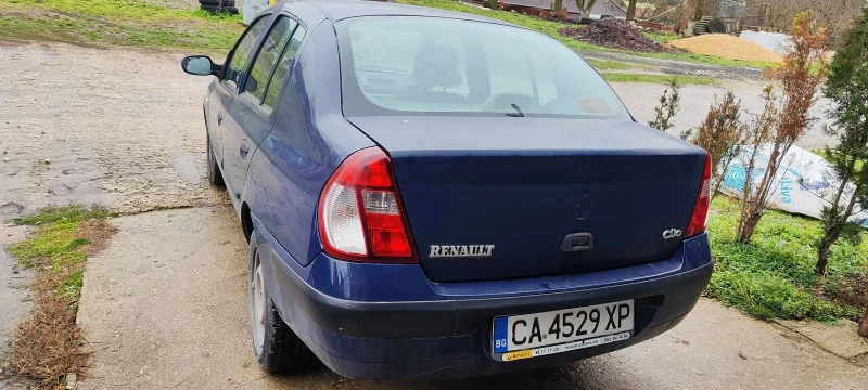 Renault Clio 1.4 бензин, снимка 3 - Автомобили и джипове - 53509473