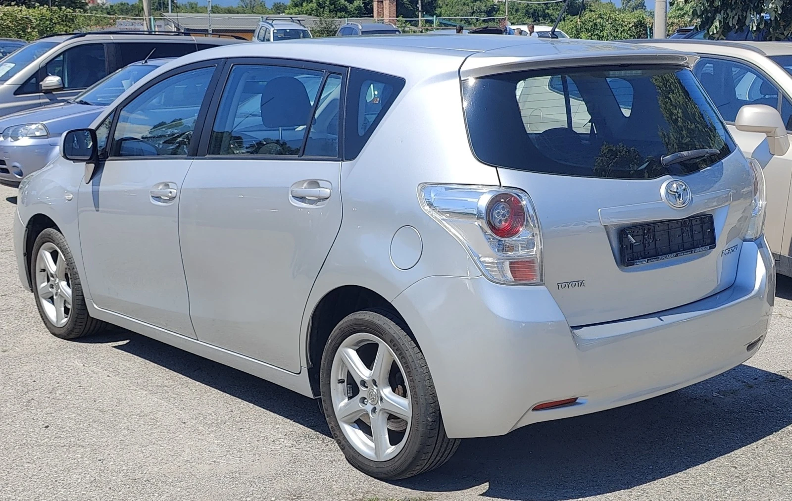 Toyota Verso 1.6i - изображение 6