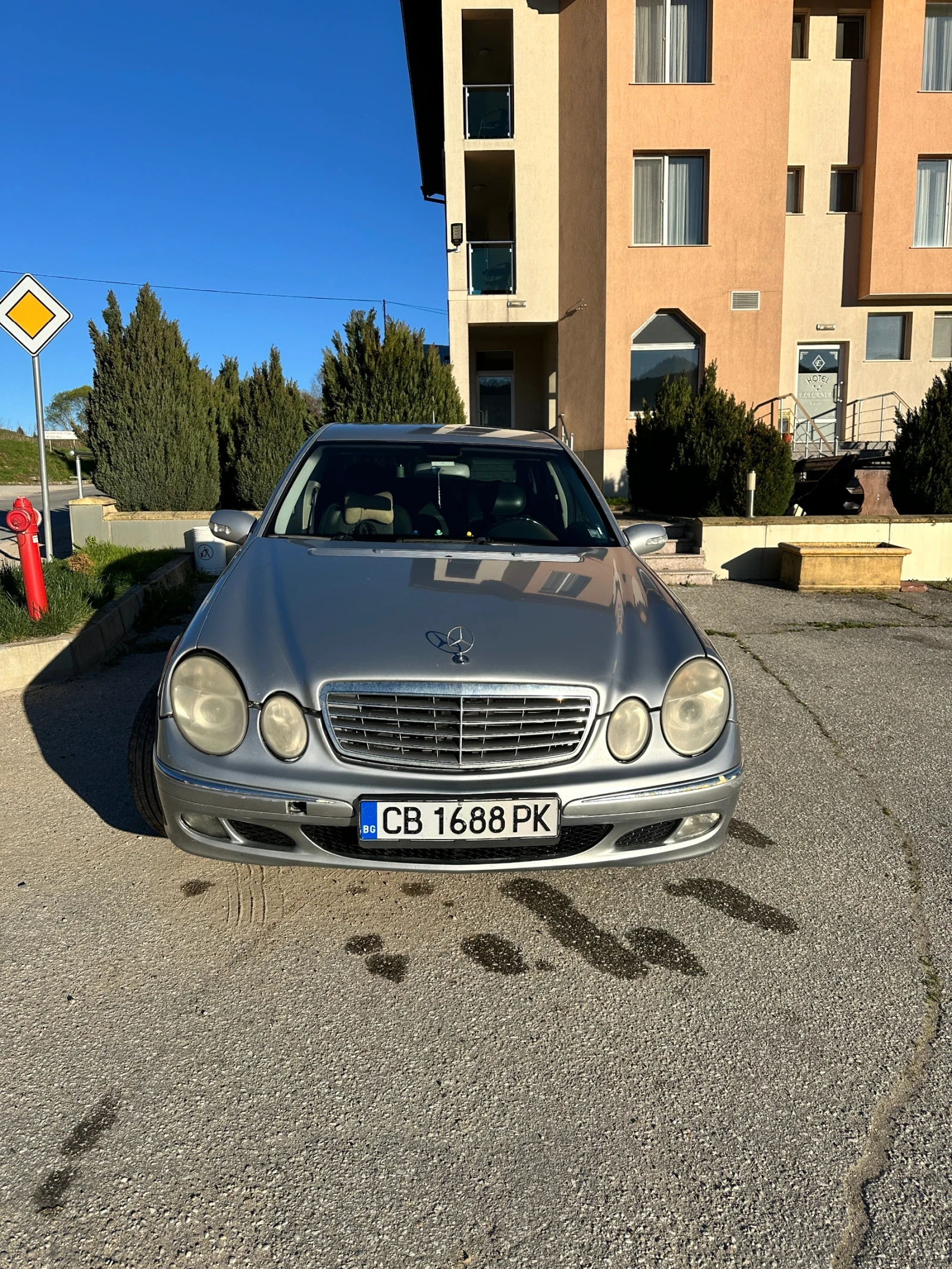 Mercedes-Benz E 220 2.2 - изображение 7