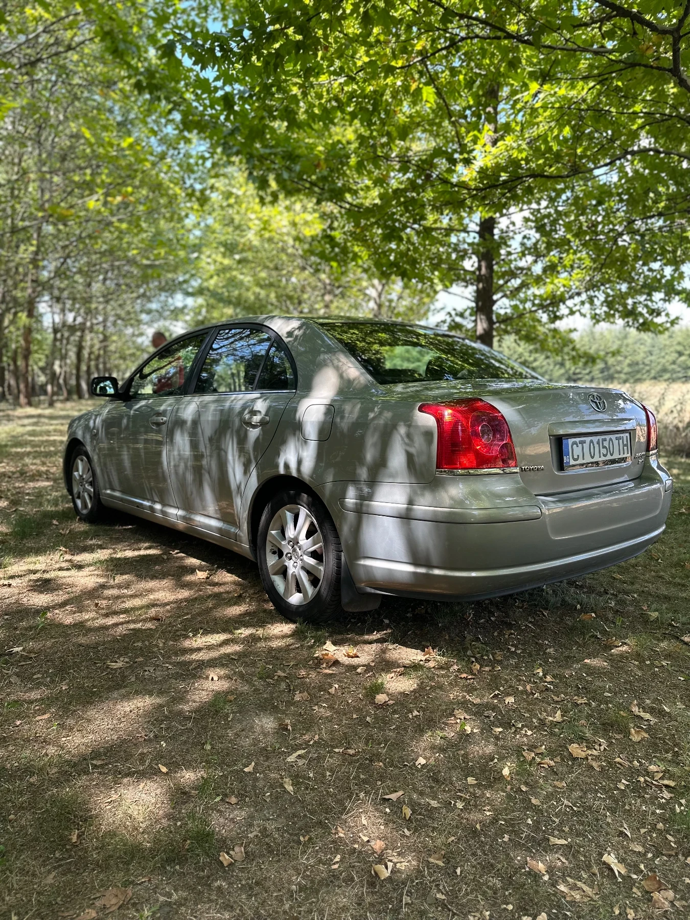 Toyota Avensis 2, 0 D-4D - изображение 5