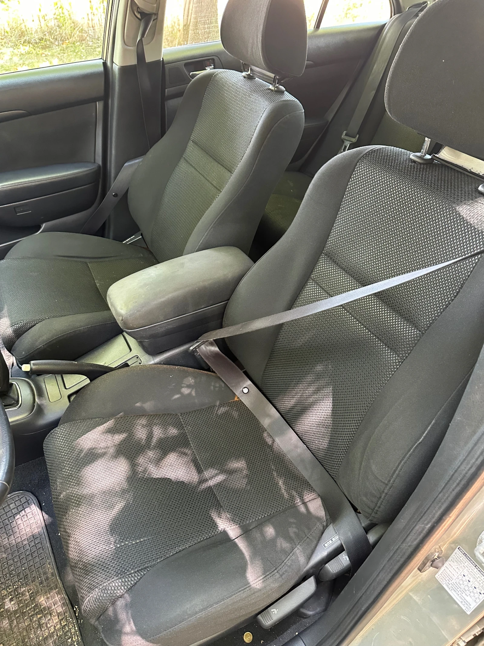 Toyota Avensis 2, 0 D-4D - изображение 10