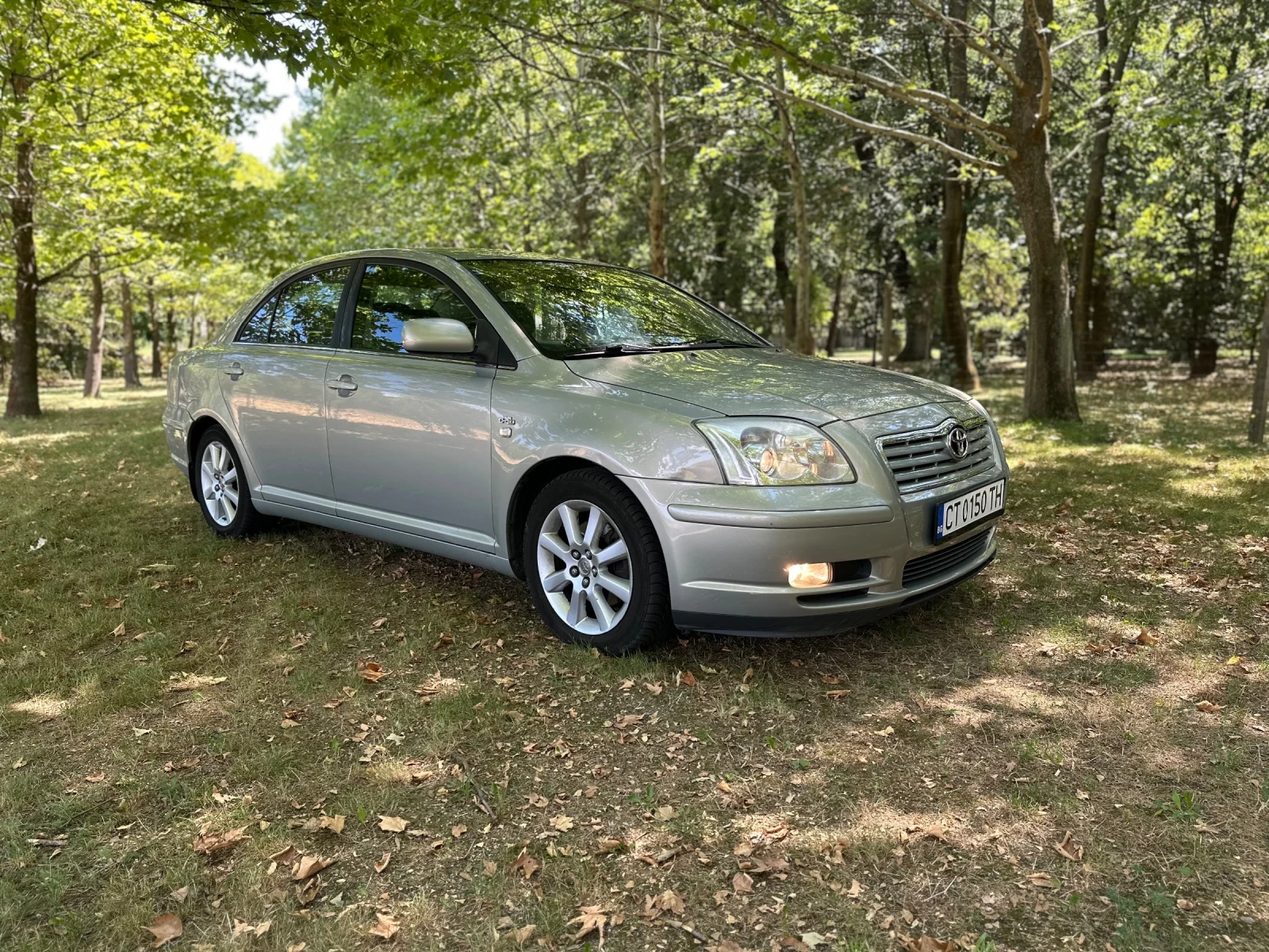 Toyota Avensis 2, 0 D-4D - изображение 2