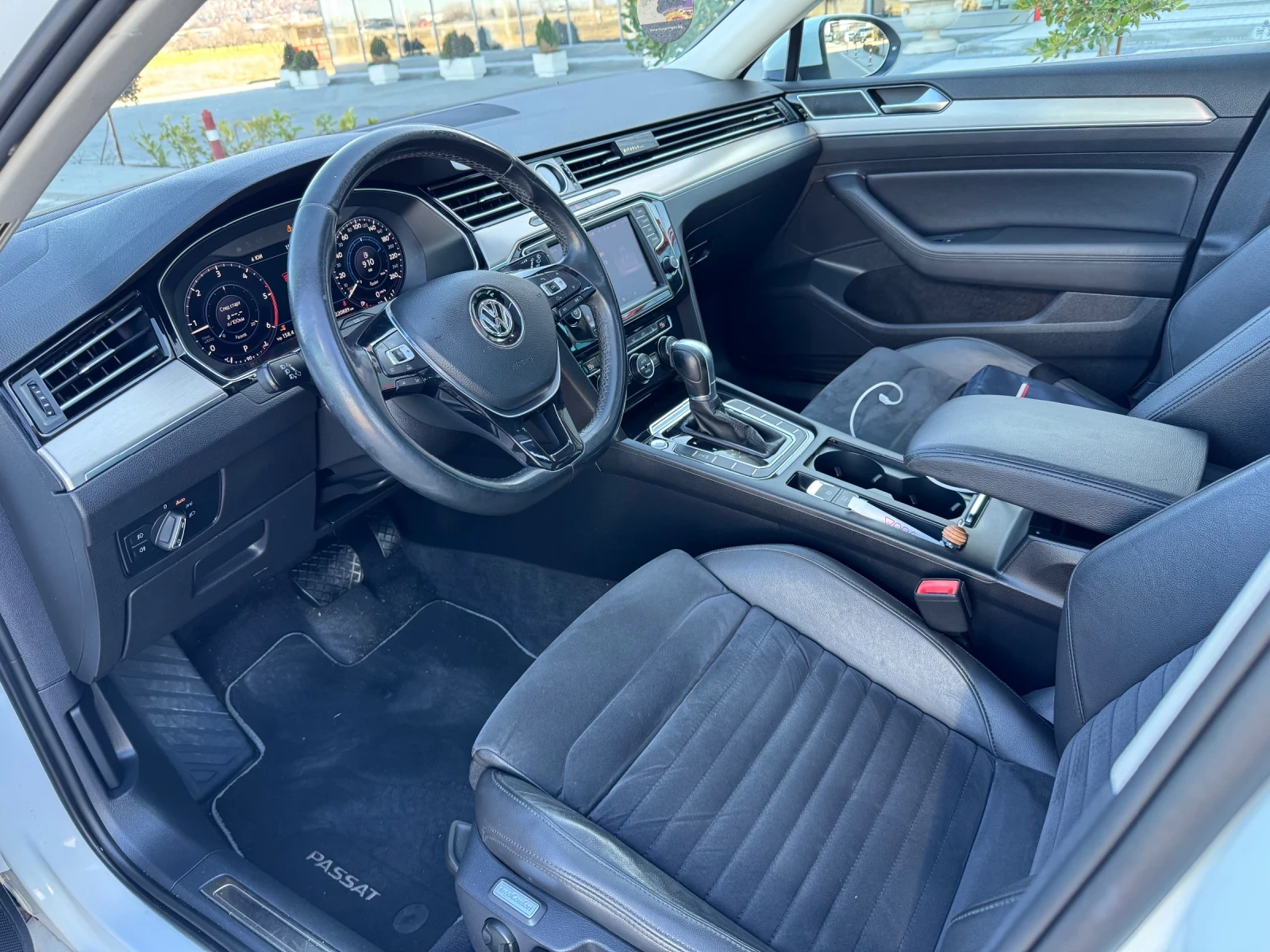 VW Passat 2.0TDI - изображение 9