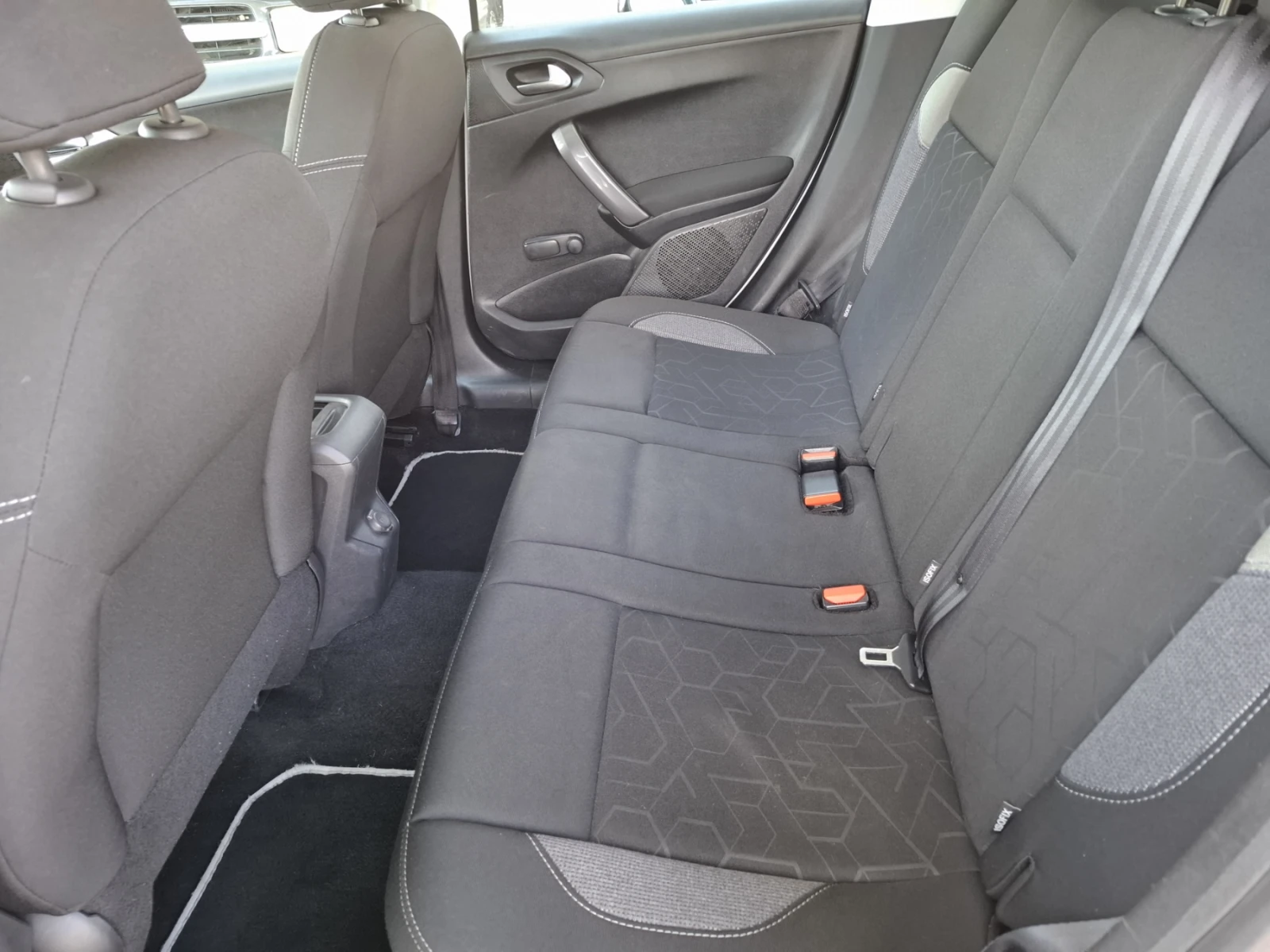 Peugeot 2008 1.6 Blue-HDi* FACE* NAVI* EURO6 - изображение 7